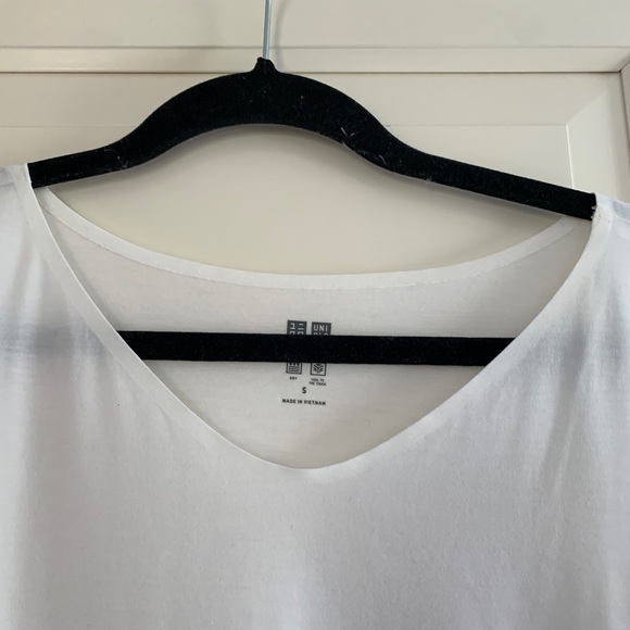 Uniqlo short sleeve - Picture 3 of 7